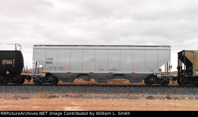 WB Manifest Frt at Erie W-MdTrnSlvs -148